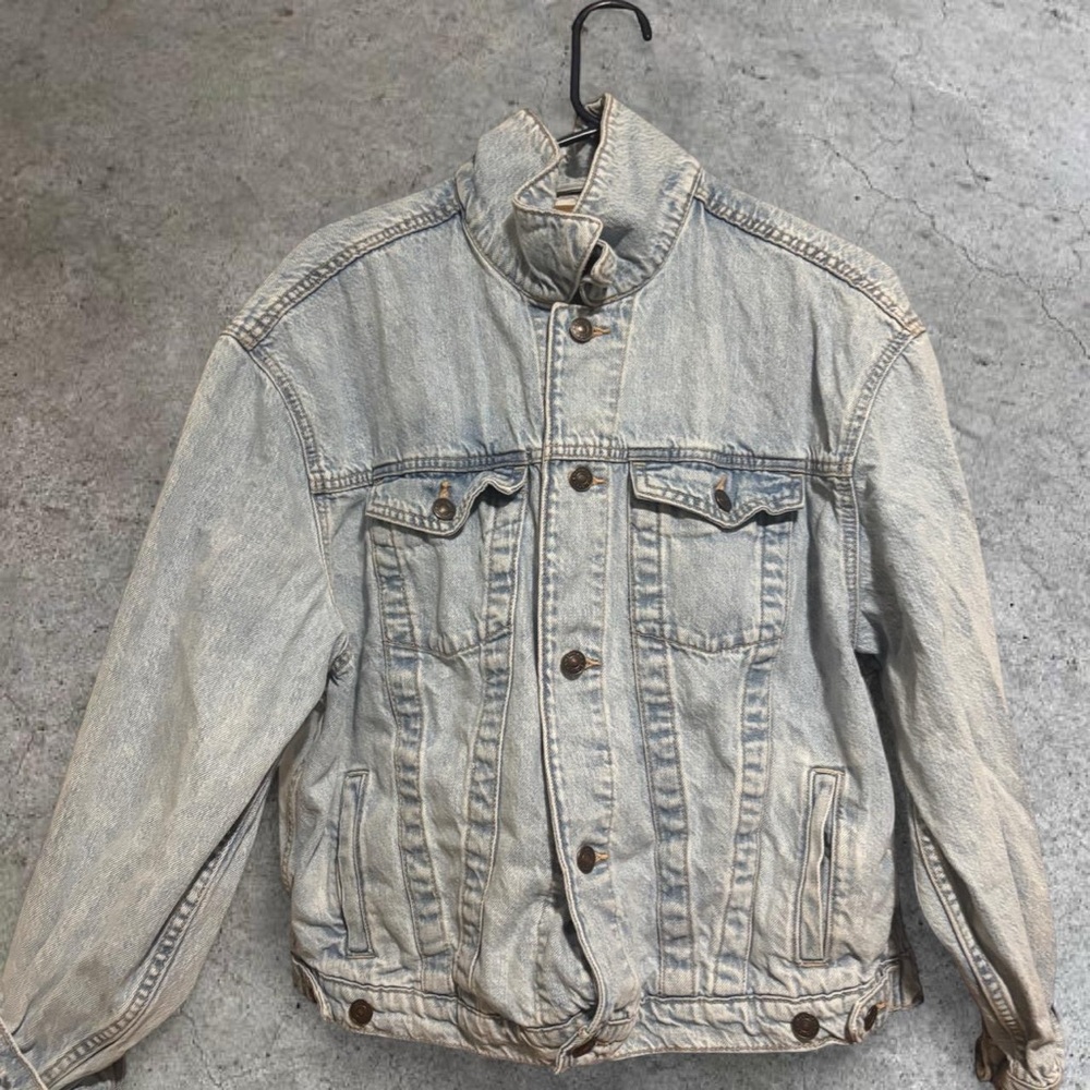 American Eagle Outfitters Light Wash Blue Denim Jacket